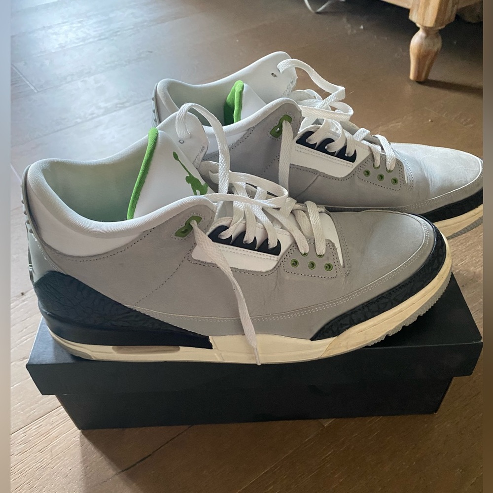 Air jordan 3 retro chlorophyll, men's size 14